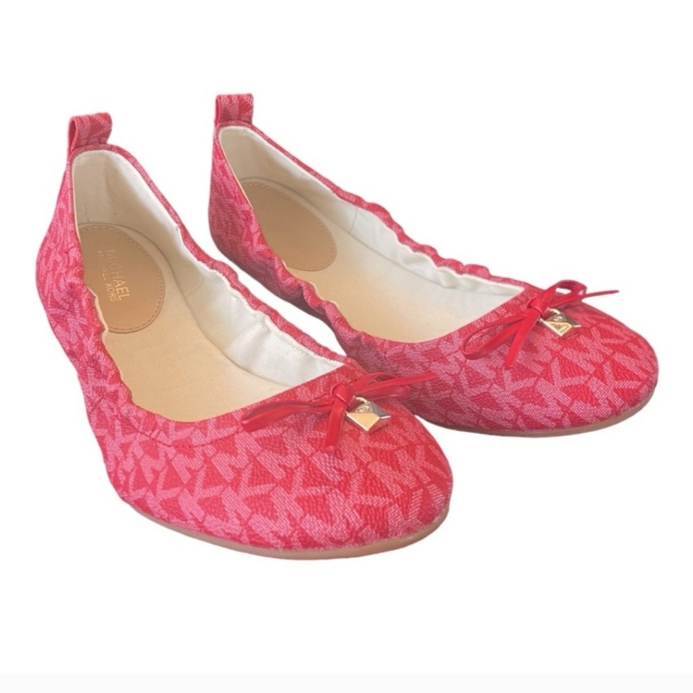 NWOT MICHAEL KORS FLATS